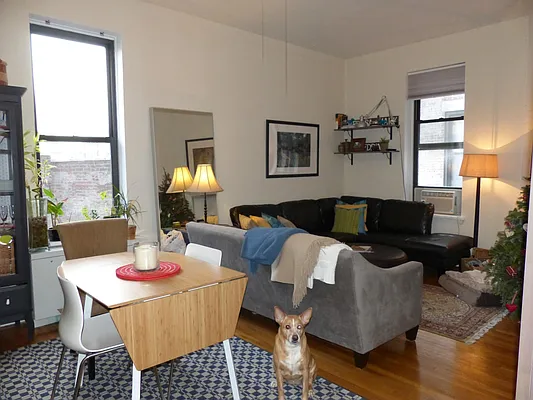 Rented by Immac Realty | media 9
