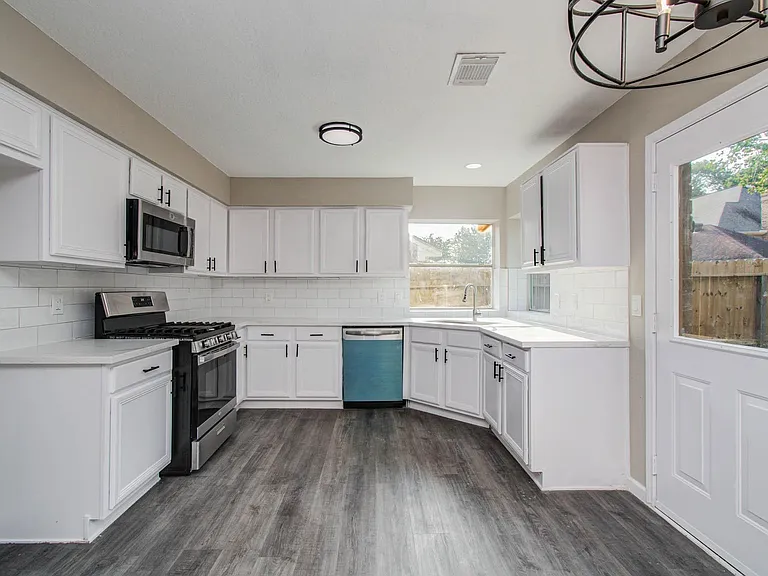 5803 Forest Timbers Dr — Photo 9