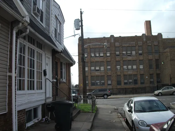 6550 Allman St, Philadelphia, PA 19142