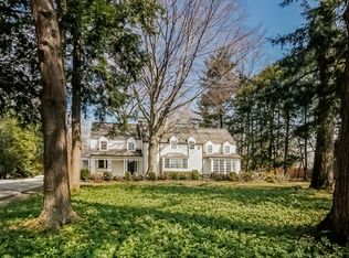 470 Mine Hill Rd, Fairfield, CT 06824