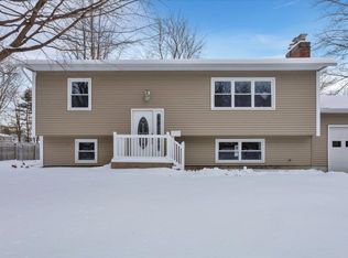 61 Simpson Ct, South Burlington, VT 05403