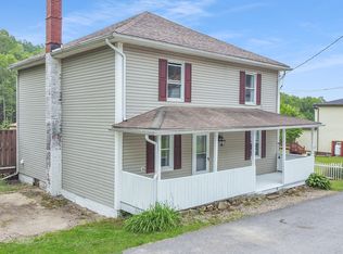 206 Twenty Row Rd, Colver, PA 15927