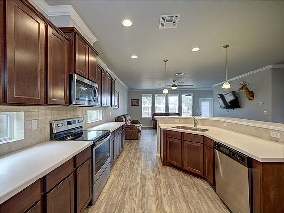 4th image of 2102 Lighthouse Lakes