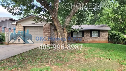 1700 Edgewood Dr Photo 1