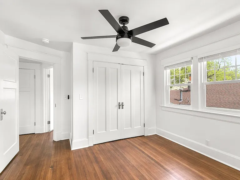 617 E Delmar St — Photo 23