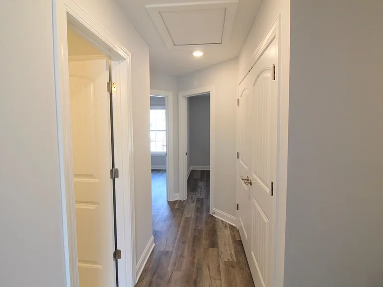 1073 Bluemoon Dr — Photo 15