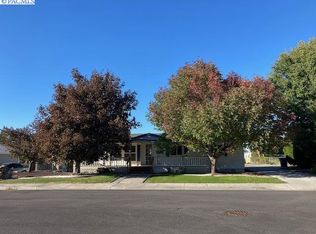 2309 S Buntin Loop, Kennewick, WA 99337