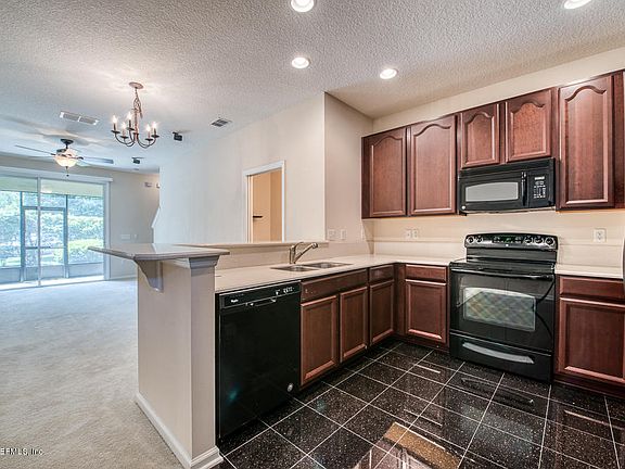 3rd image of 12330 Sand Pine Ct