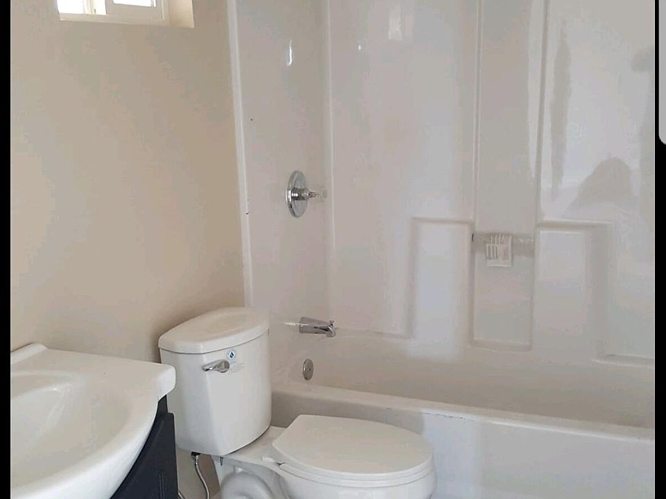 2nd image of 736 E 24th St Fl 1ST