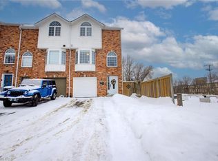 2 Winston Blvd, Cambridge, ON N3C 1L4