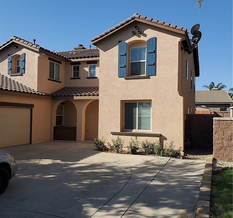 1st image of 29229 Woodbine Ln