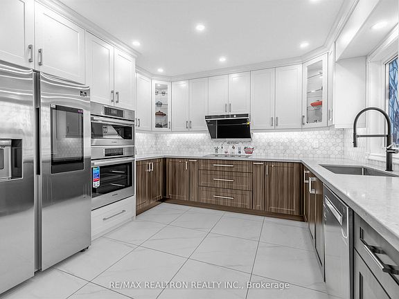 4th image of 10 Macrill Rd