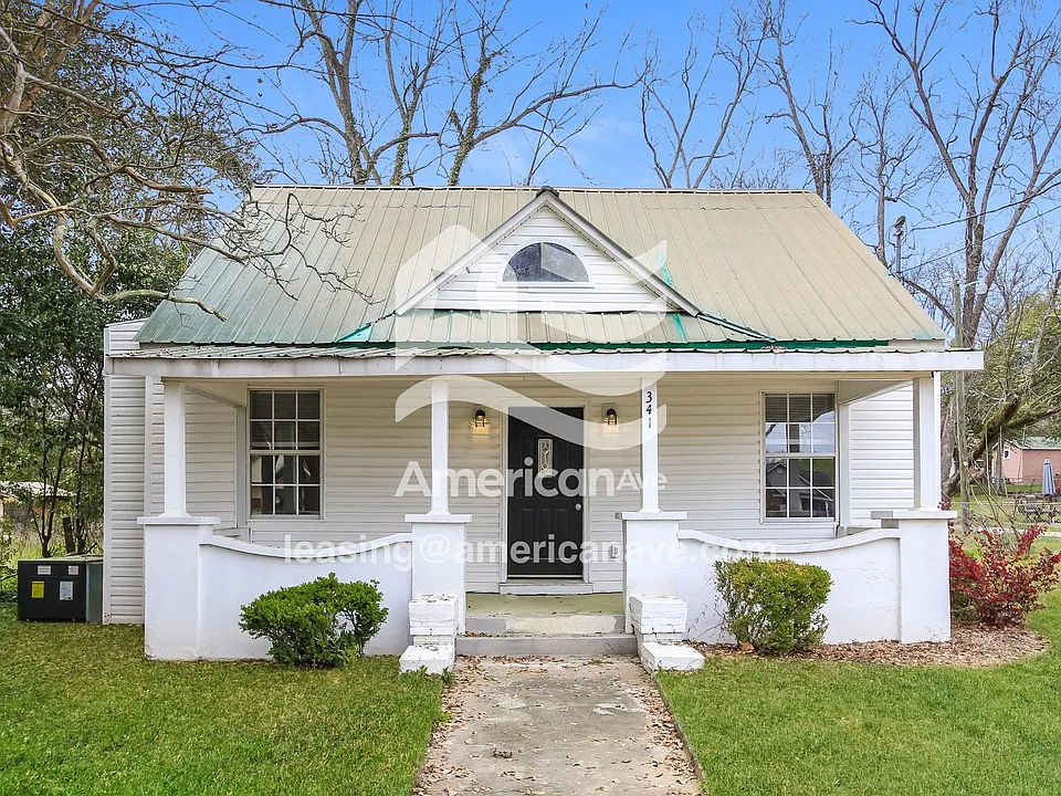 341 Kershaw St NE