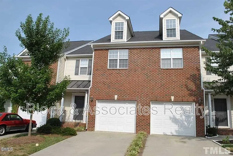 4305 Flintlock Ln