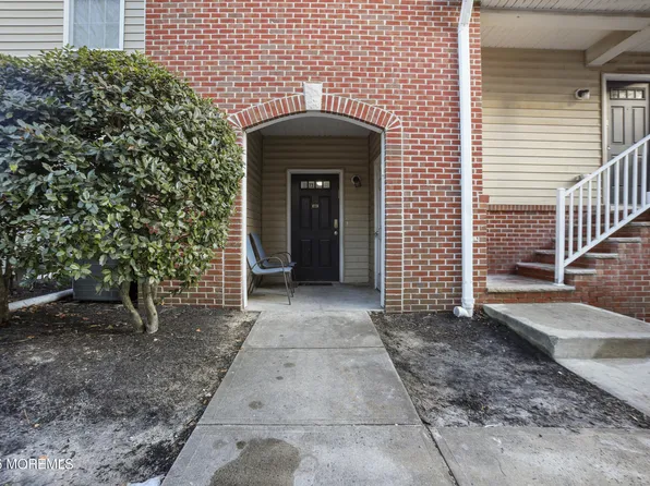 73 Coles Way, Lakewood, NJ 08701