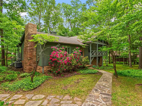 885 Mountain View Dr, Wytheville, VA 24382