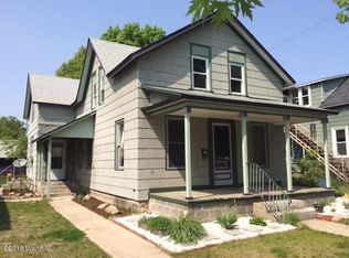 713 E Danaher St, Ludington, MI 49431
