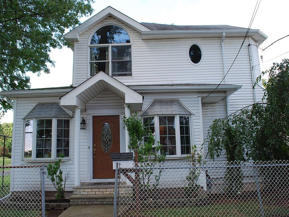1st image of 1323 Mason Ave