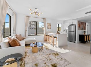 1144 SW 4th St APT 8, Miami, FL 33130