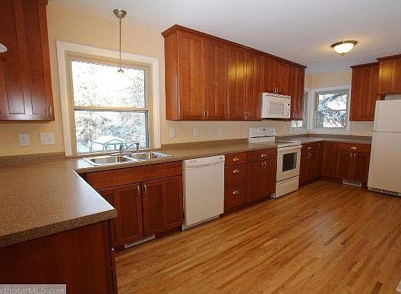 3rd image of 710 College Street