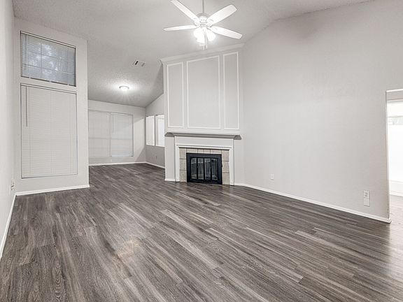 4th image of 500 Kalmia Dr