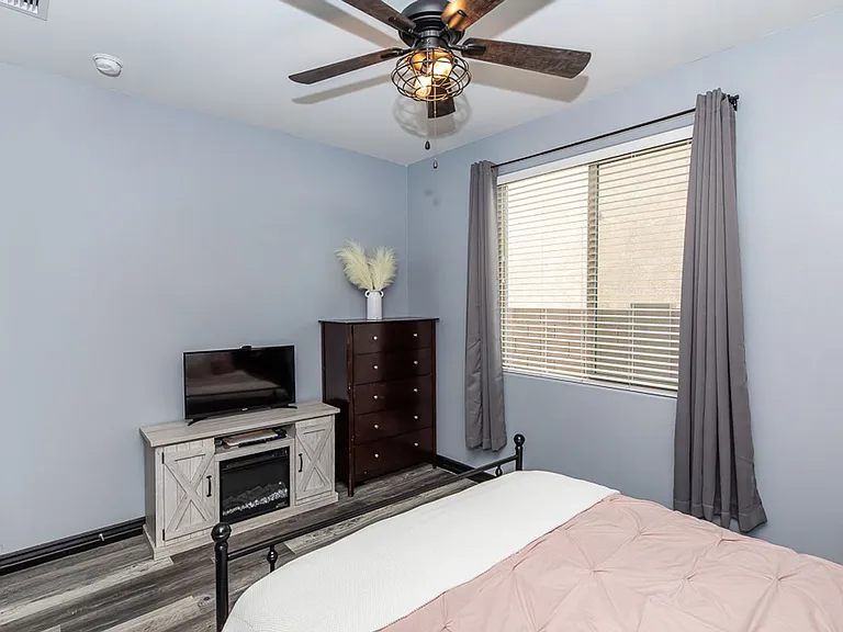 6577 E 34th Ln — Photo 14