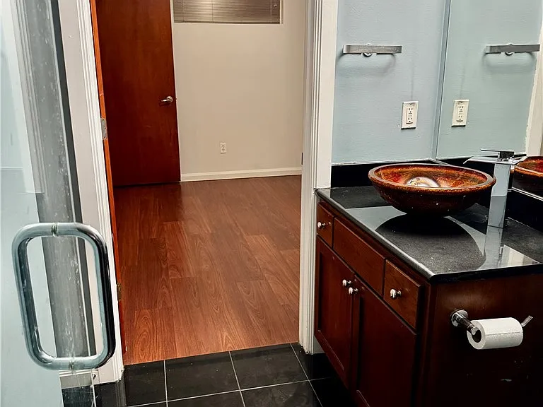 1237 Washington Ave #811 — Photo 33