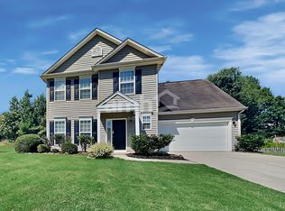 720 Waterbrook Ln, Greer, SC 29651