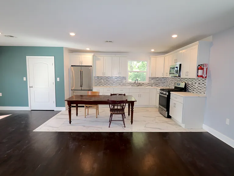 73 Franklin Ter #2 — Photo 17