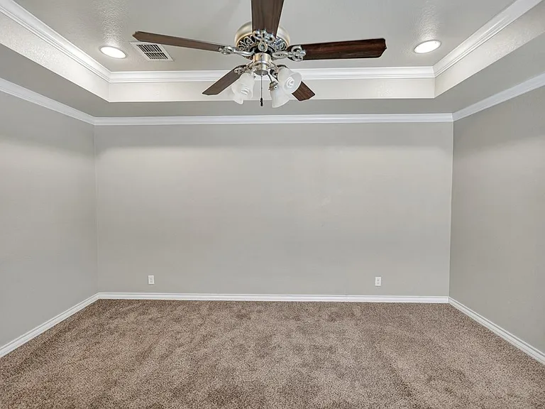 5907 Frio Dr — Photo 13