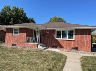 300 W 1st Ave, Indianola, IA 50125