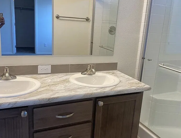 10936 E Apache Trl — Photo 2