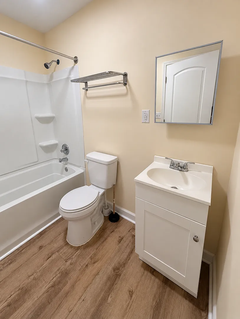 403 Vienna St — Photo 4