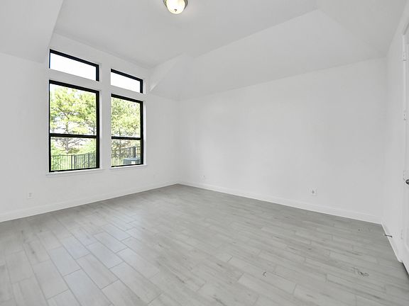 4th image of 11403 Red Stripe Dr
