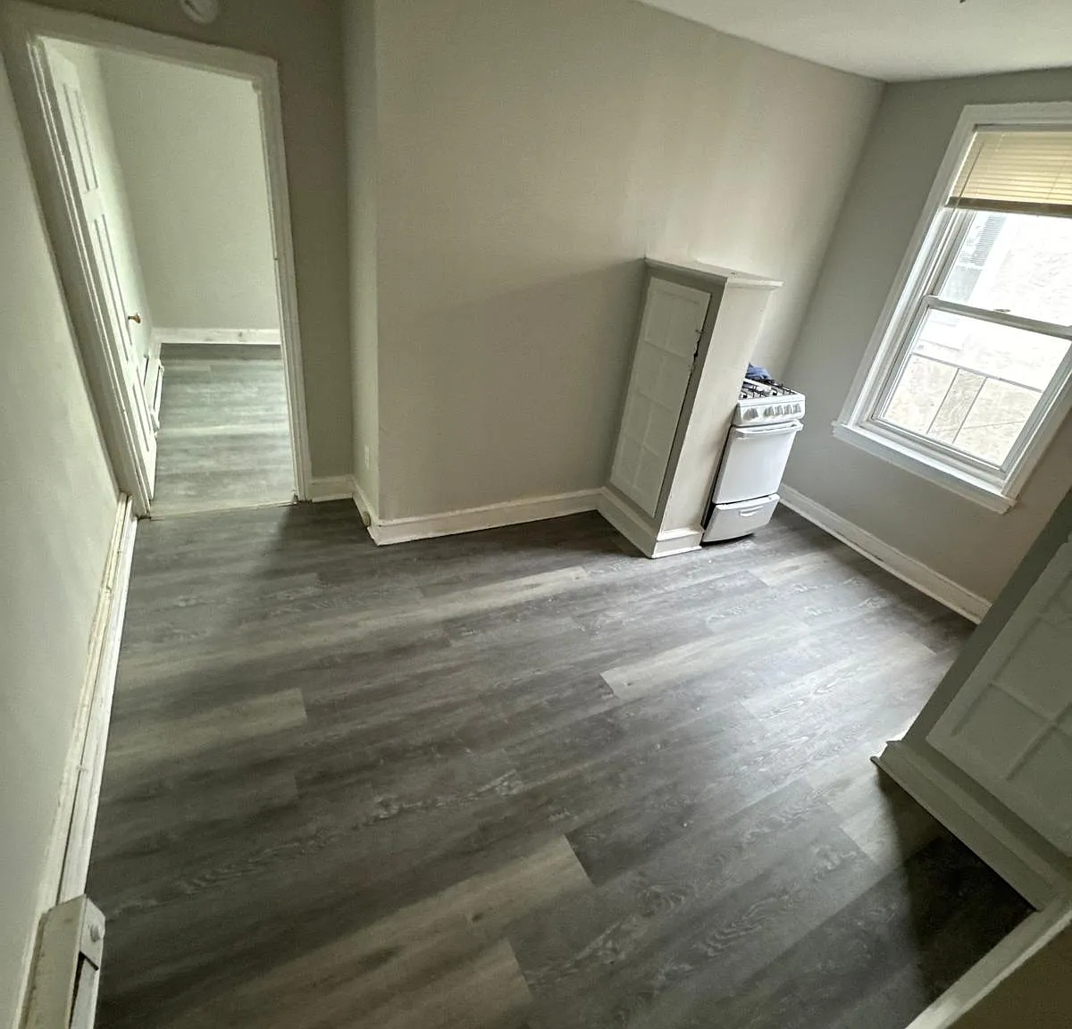1 bed, $1,100 — Photo 2
