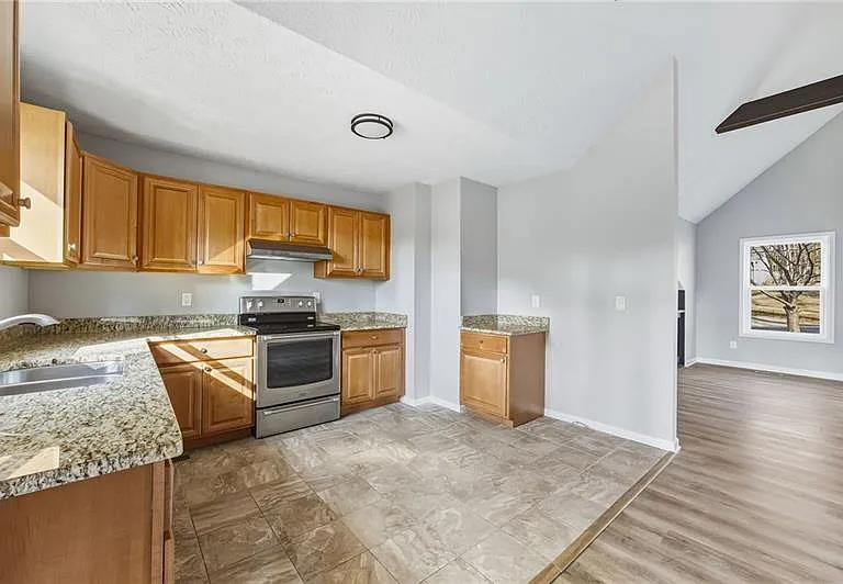 5825 Stonehaven Dr NW — Photo 15