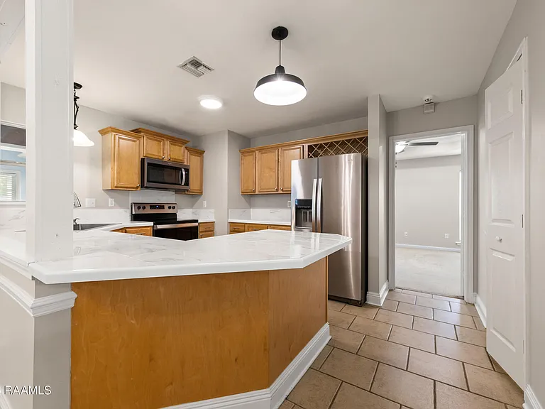 412 Crest Cir — Photo 7
