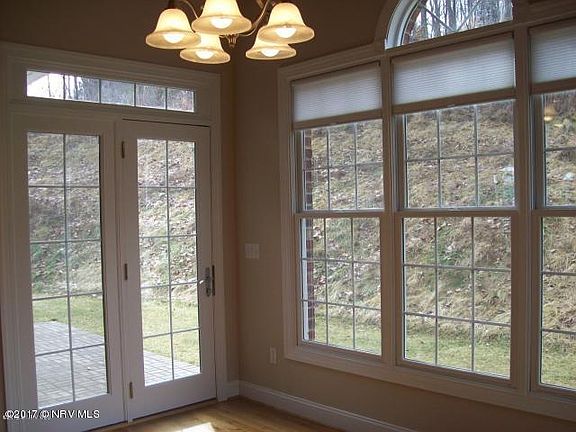 5th image of 235 Deercroft Dr #291327