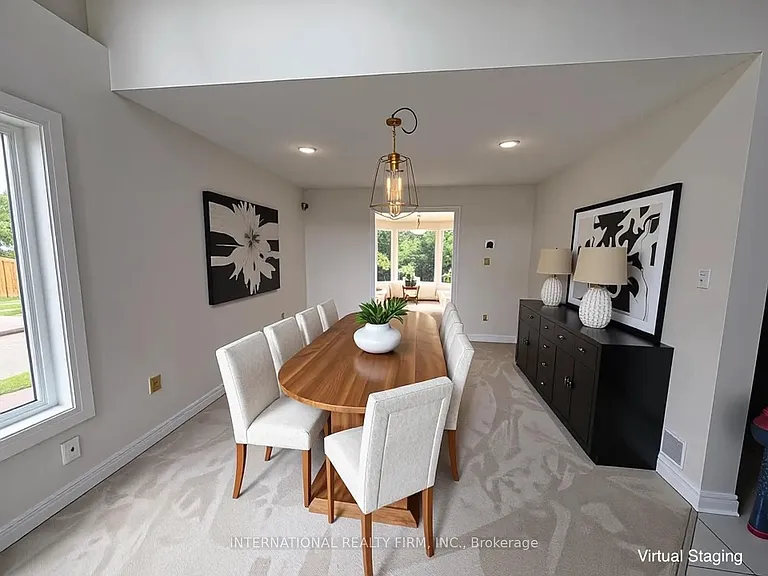 43 Falconridge Dr — Photo 3