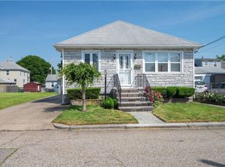 86 Arlington St, East Providence, RI 02914