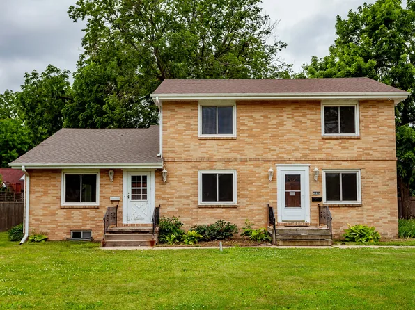 1544 48th St, Des Moines, IA 50311