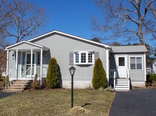 27 Green Holly Dr, Kingston, MA 02364