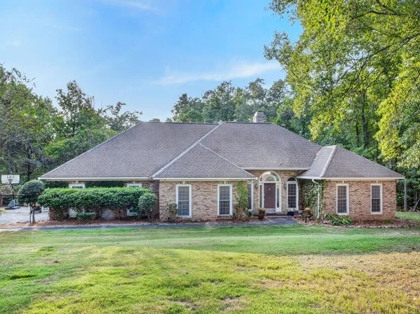 584 Lee Road 613, Smiths Station, AL 36877
