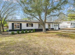 740 Rittiman Rd, Terrell Hills, TX 78209