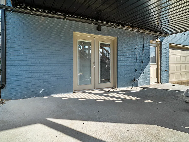 4357 Clemens Dr — Photo 34