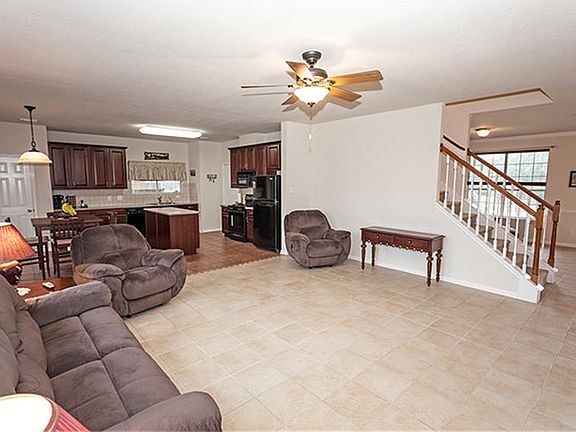 This angle shows just how open this floor plan is ... perfect for entertaining!