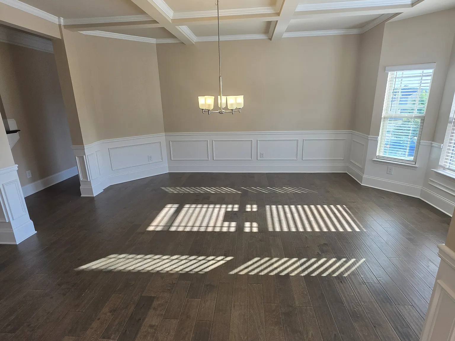 1449 Pond Overlook Dr — Photo 2