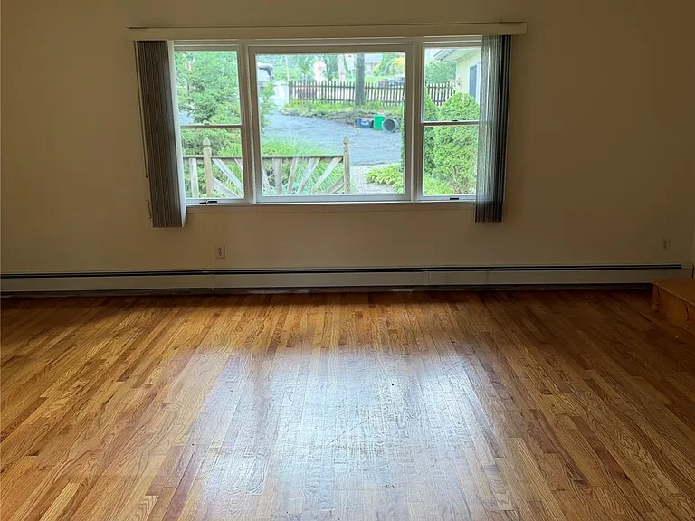 45 S Middletown Rd — Photo 8