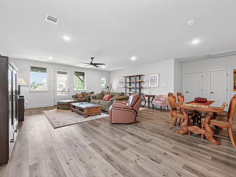 9979 Pebble Glen Dr — Photo 13