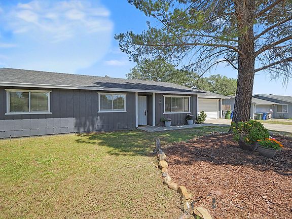 2nd image of 861 Redwood Blvd